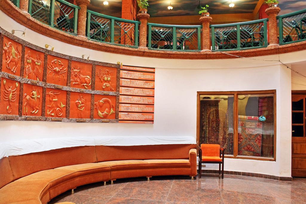 Parklane Hotel Mysore Esterno foto
