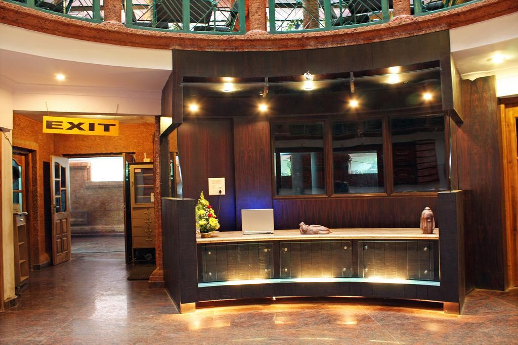 Parklane Hotel Mysore Esterno foto